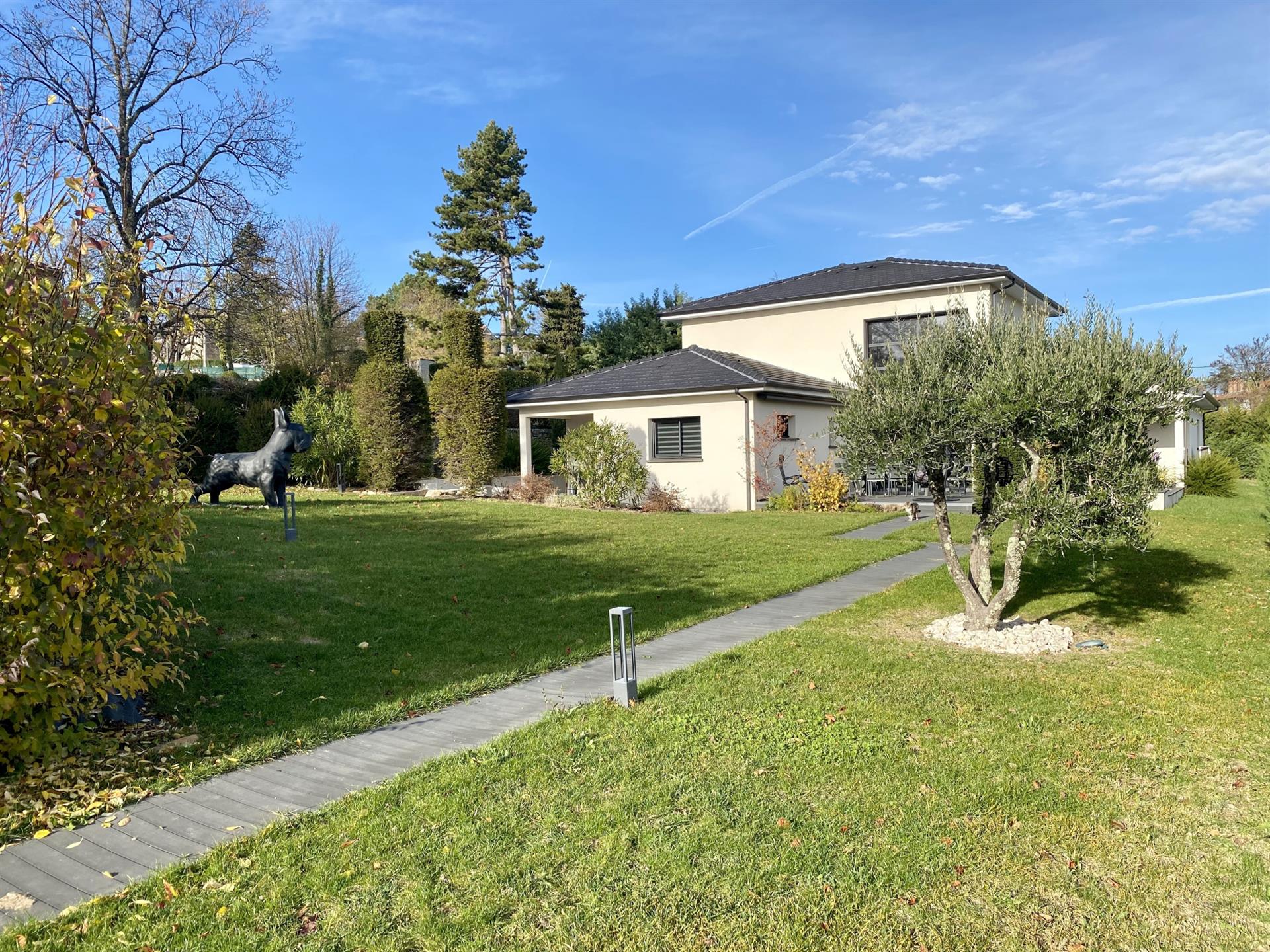 Maison à vendre, 185m², Aubenas