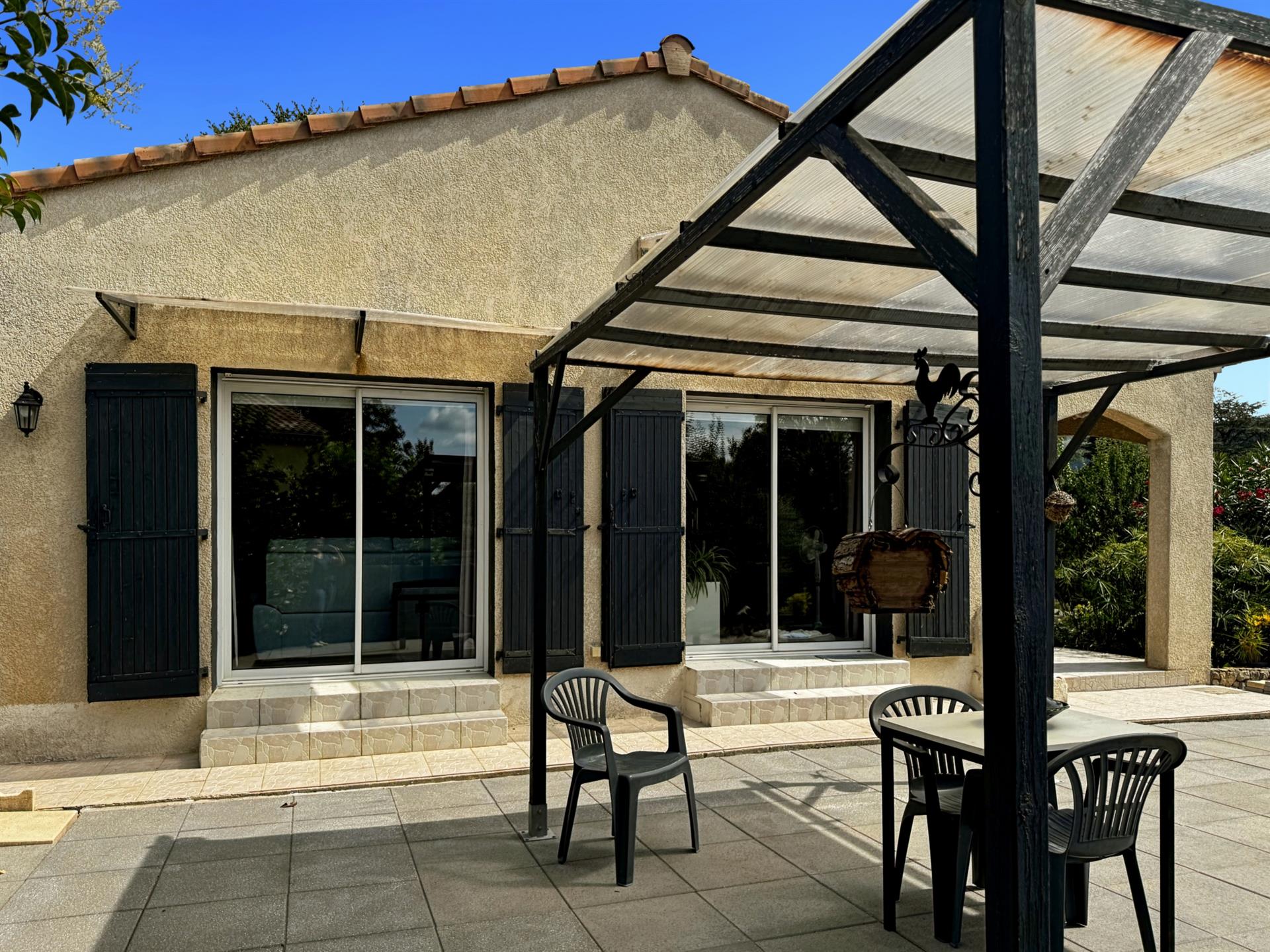 Maison à vendre, 110m², Vesseaux