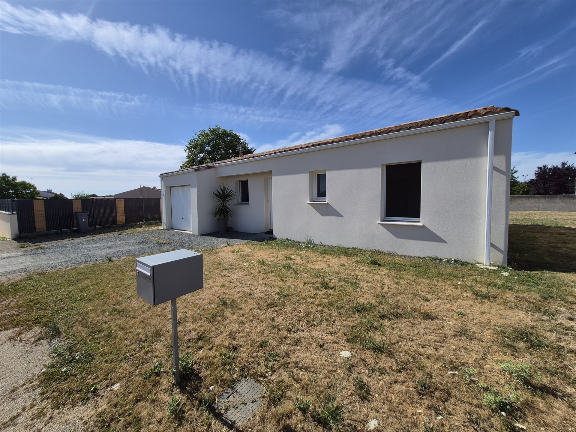 Maison à vendre, 90m², Sainte-Gemme-la-Plaine