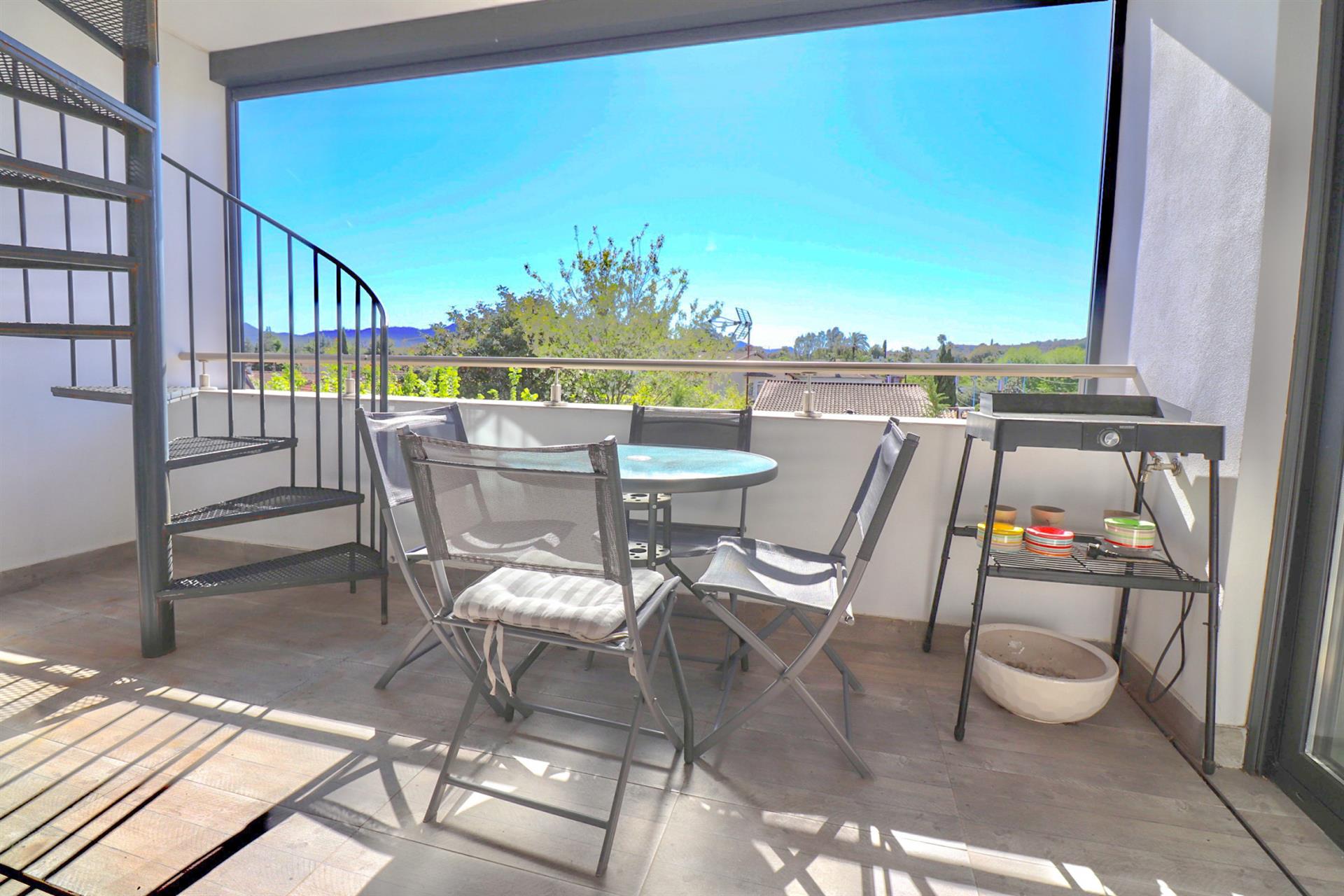 Appartement à vendre, 73m², Mandelieu-la-Napoule