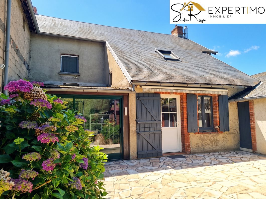 Maison à vendre, 131m², Ars-les-Favets