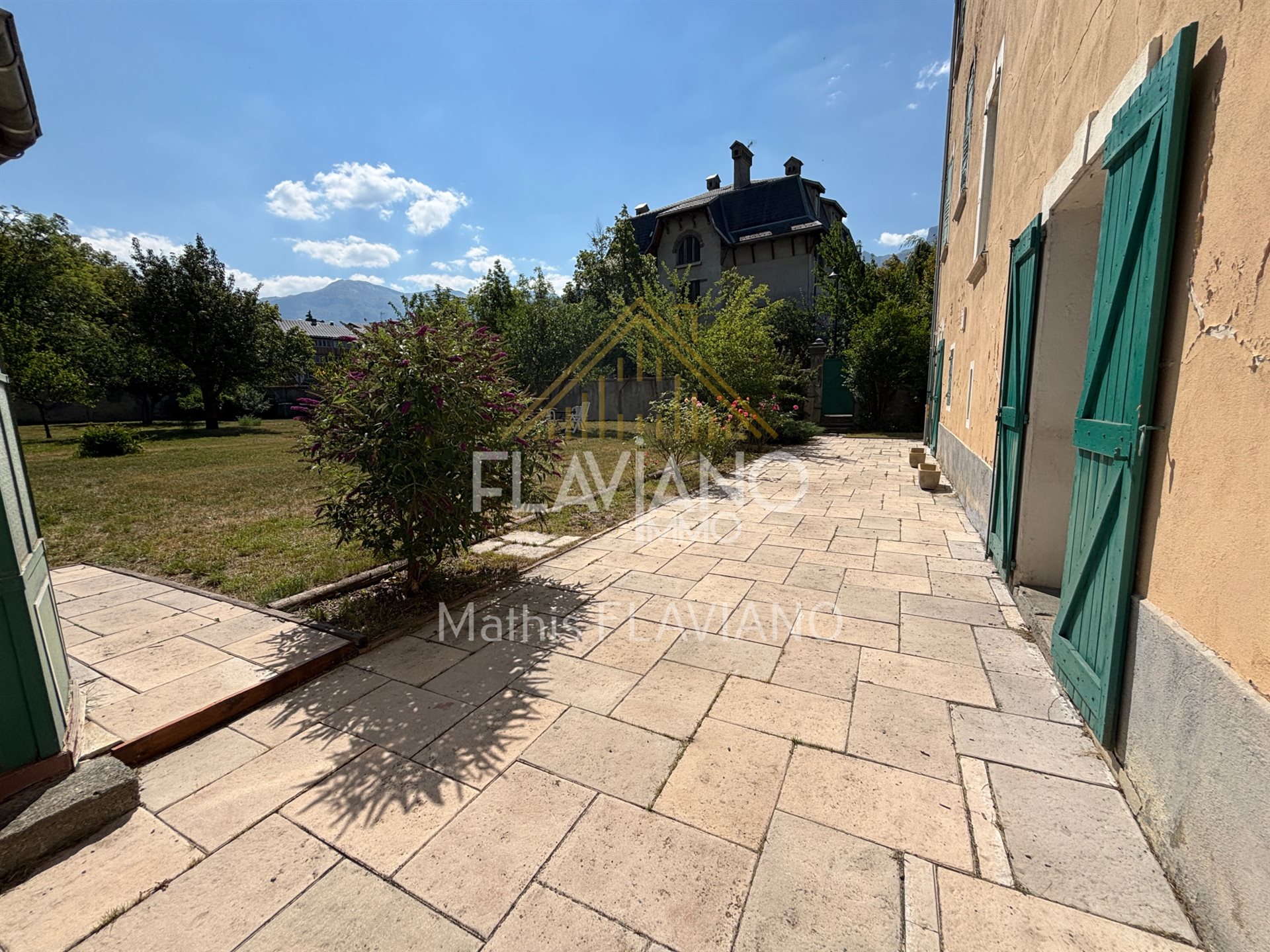 Maison à vendre, 782m², Barcelonnette