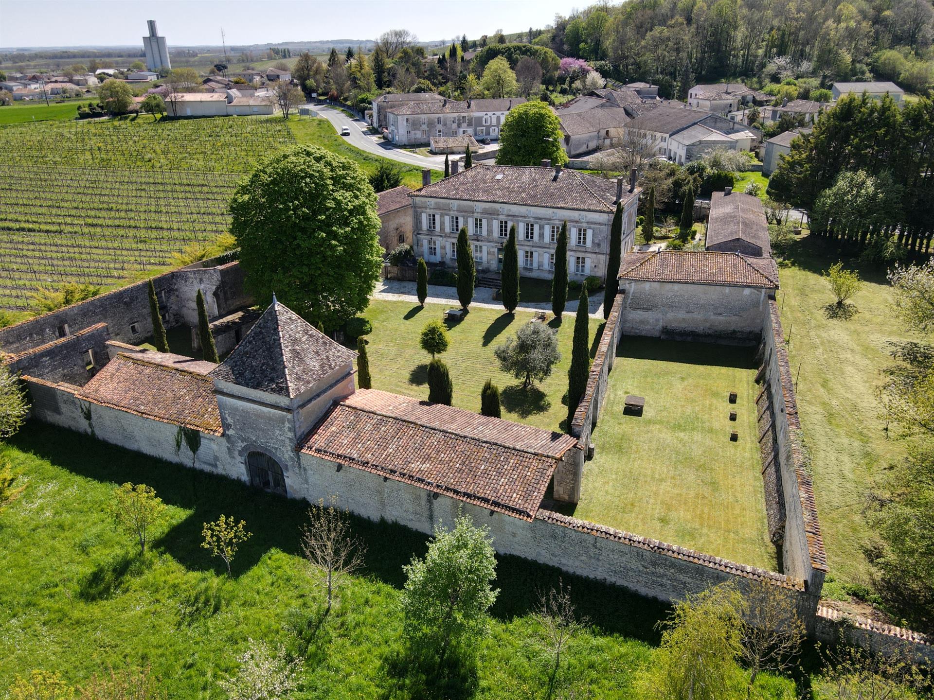 Maison à vendre, 455m², Archiac
