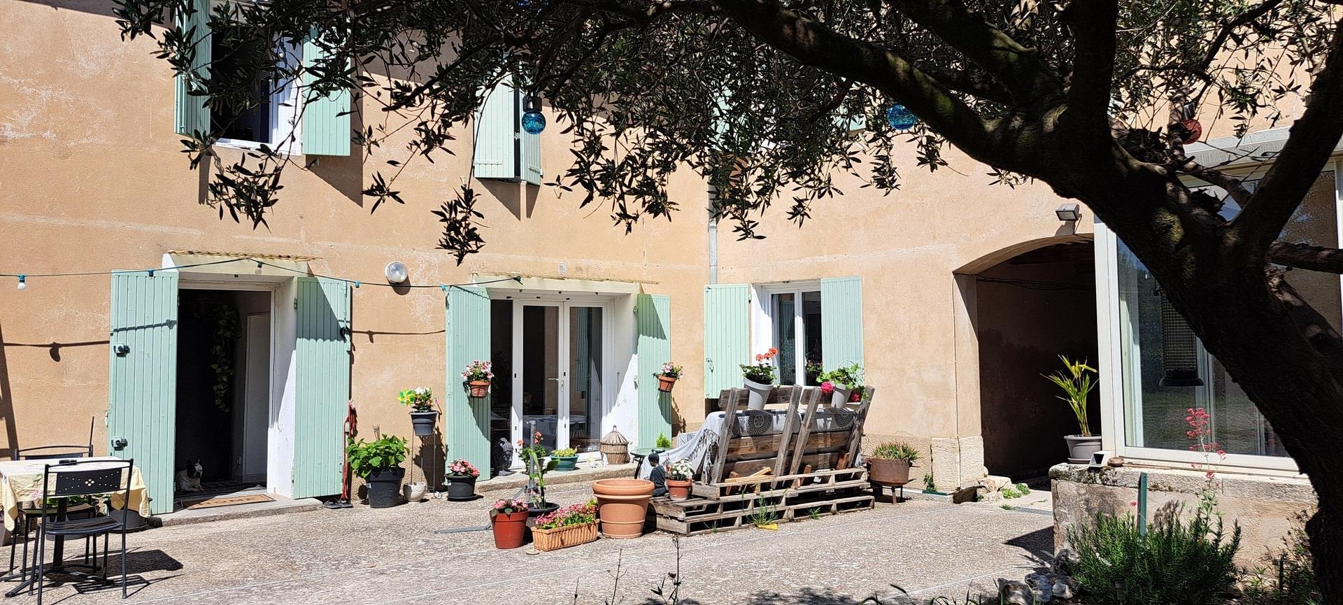 Maison à vendre, 350m², Lagnes