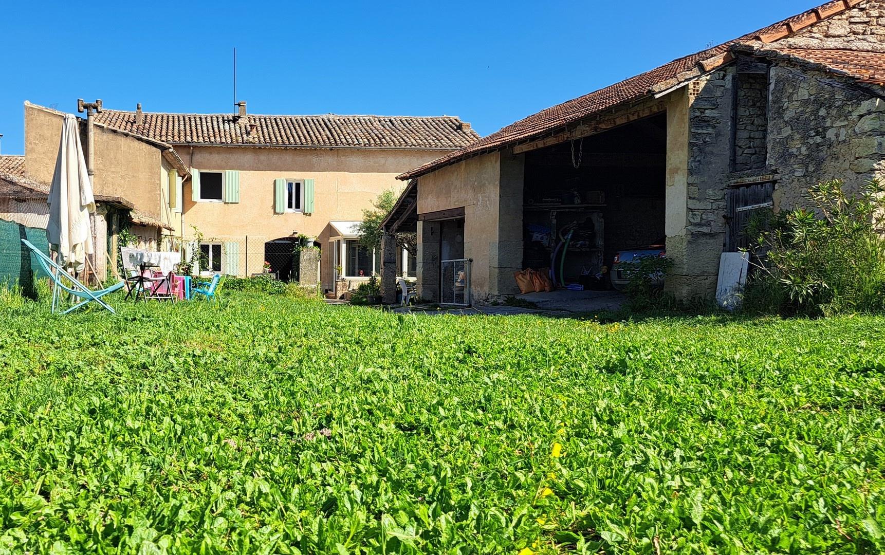 Maison à vendre, 350m², Lagnes