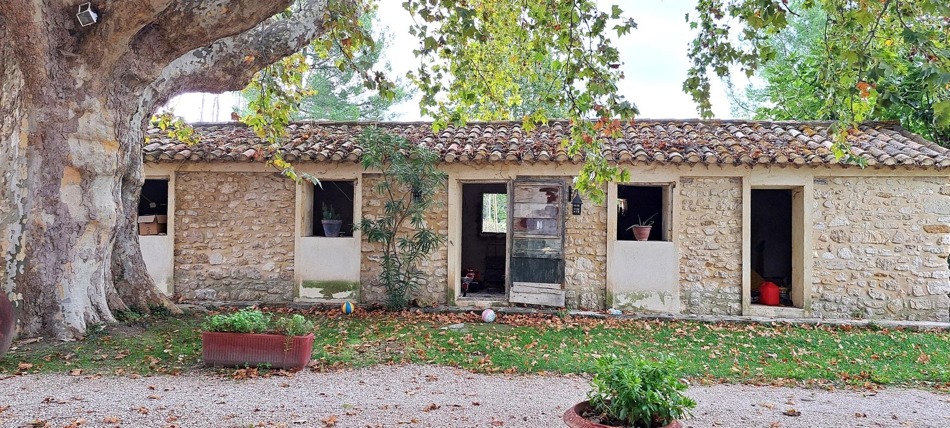 Maison à vendre, 272m², Pernes-les-Fontaines