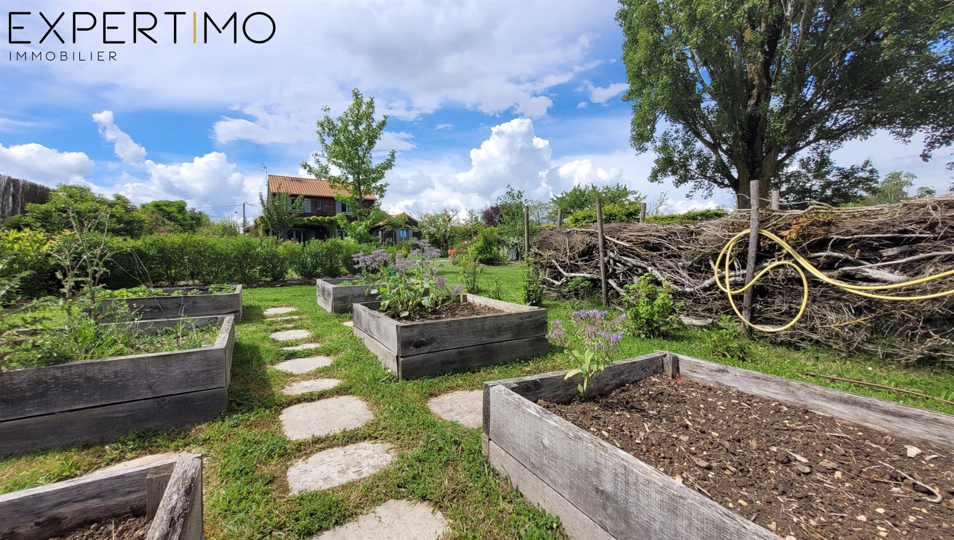 Maison à vendre, 200m², Neuville-de-Poitou