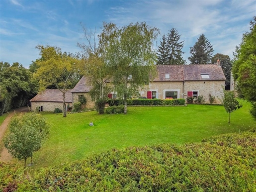 6 pièces 180 m² · à Parigné-l'Evêque · 180 m² · 329 000 €
