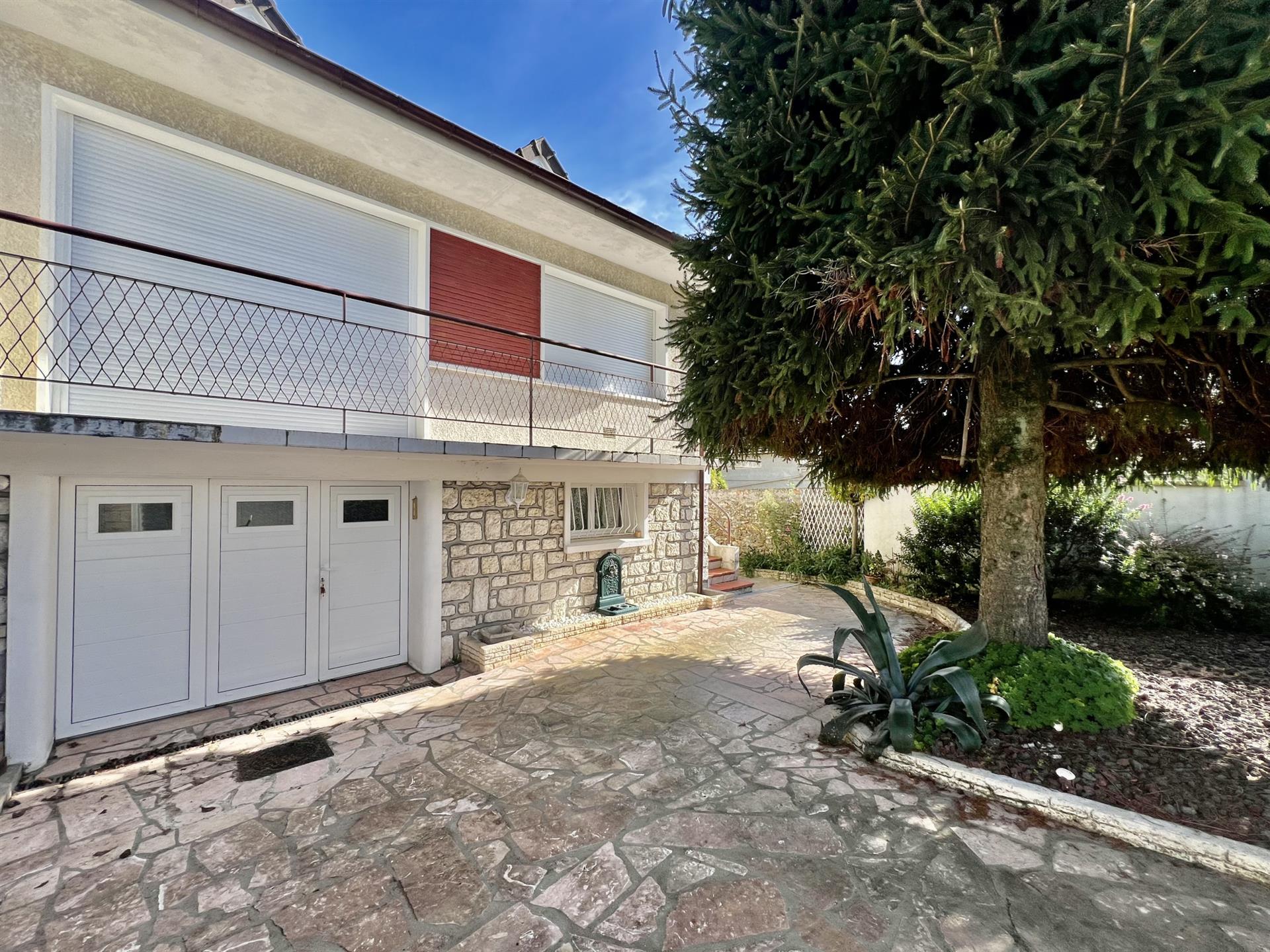 Maison à vendre, 98m², La Ville-du-Bois
