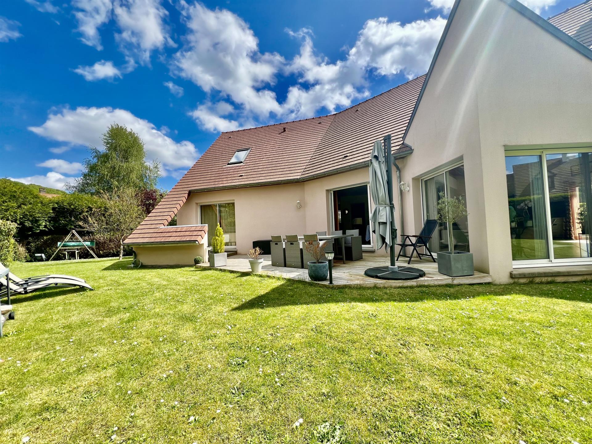 Maison à vendre, 221m², Vauhallan