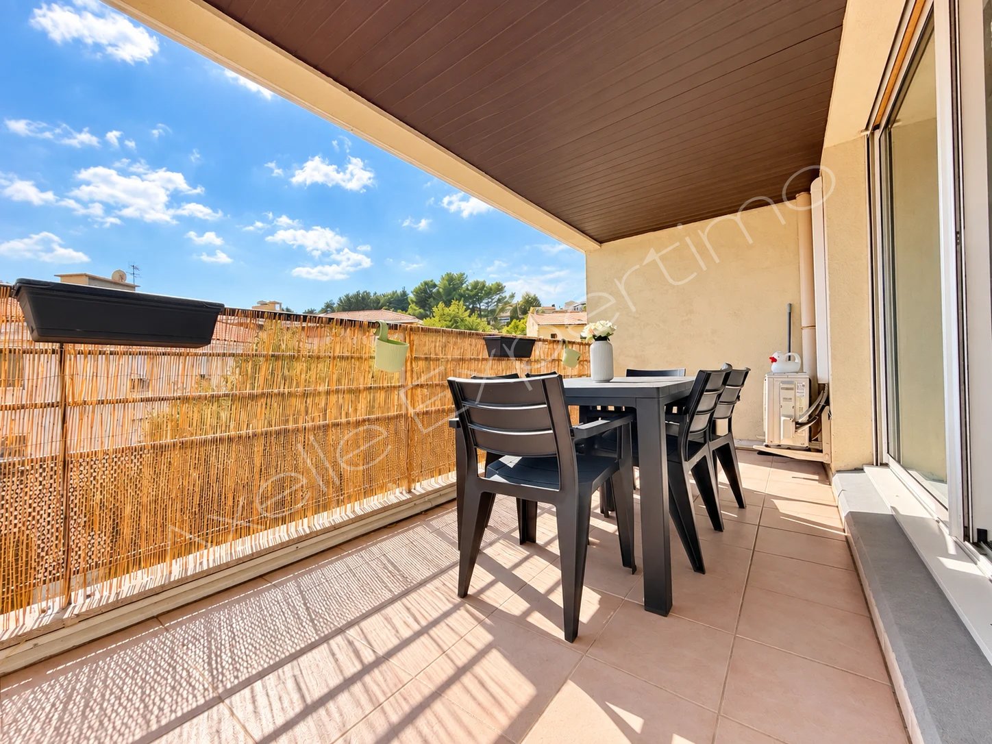 Appartement à vendre, 65m², La Destrousse