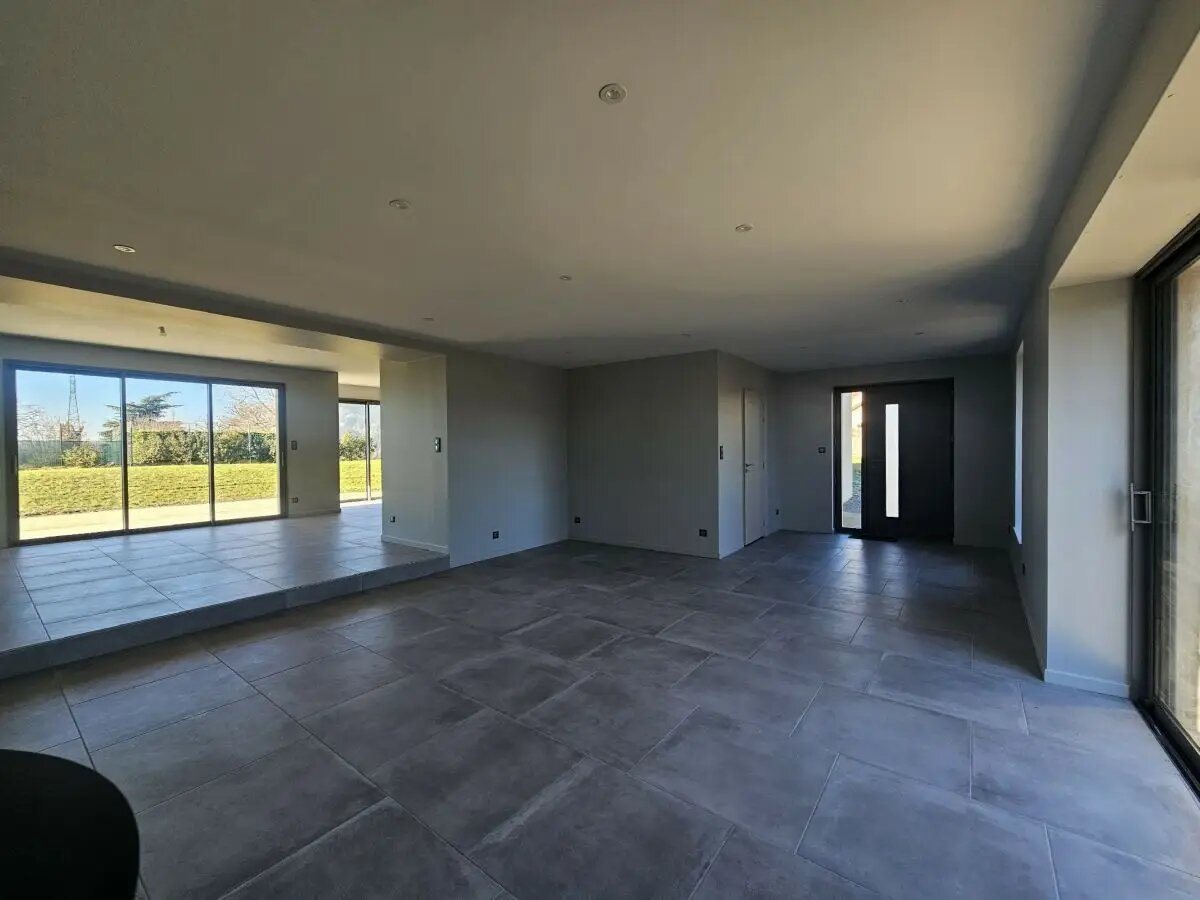 Maison à vendre, 265m², Creuzier-le-Vieux