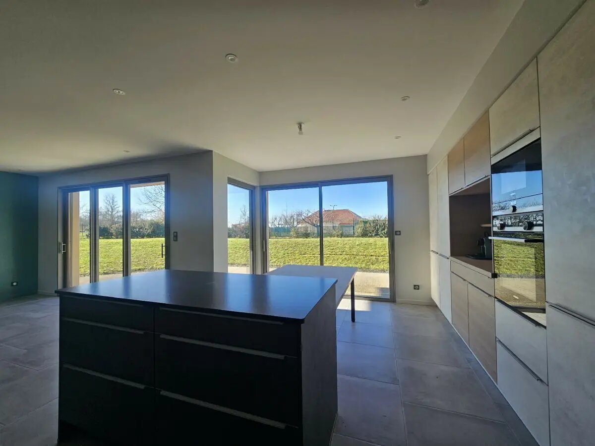 Maison à vendre, 265m², Creuzier-le-Vieux