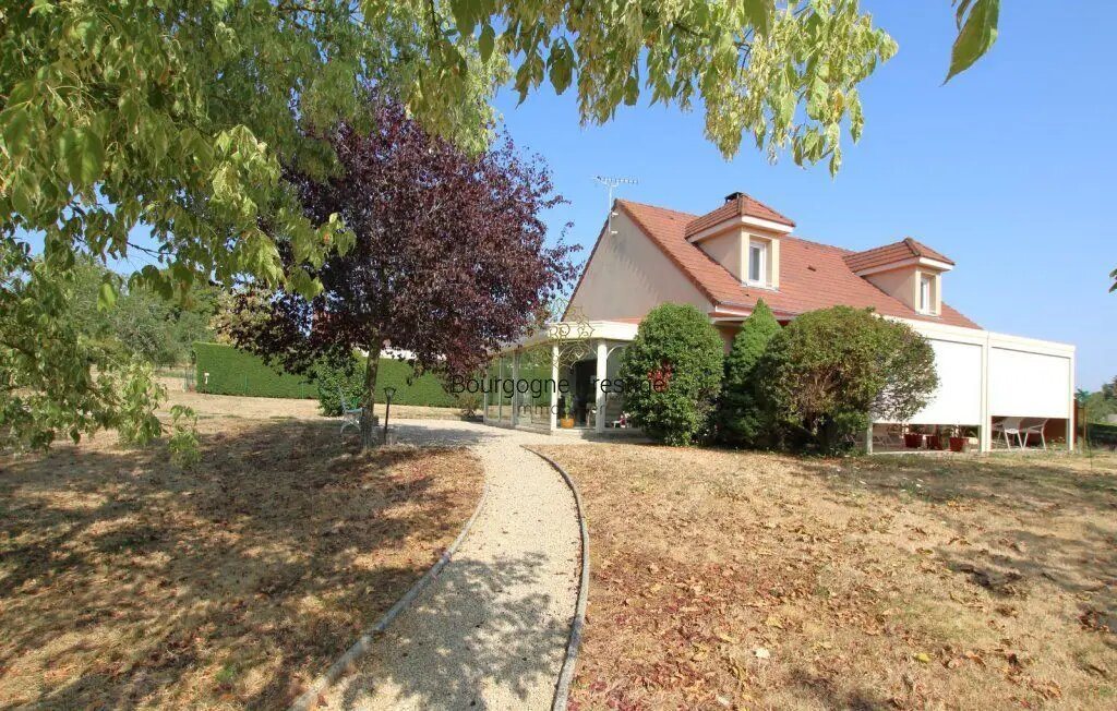 Maison à vendre, 132m², Saint-Gengoux-le-National