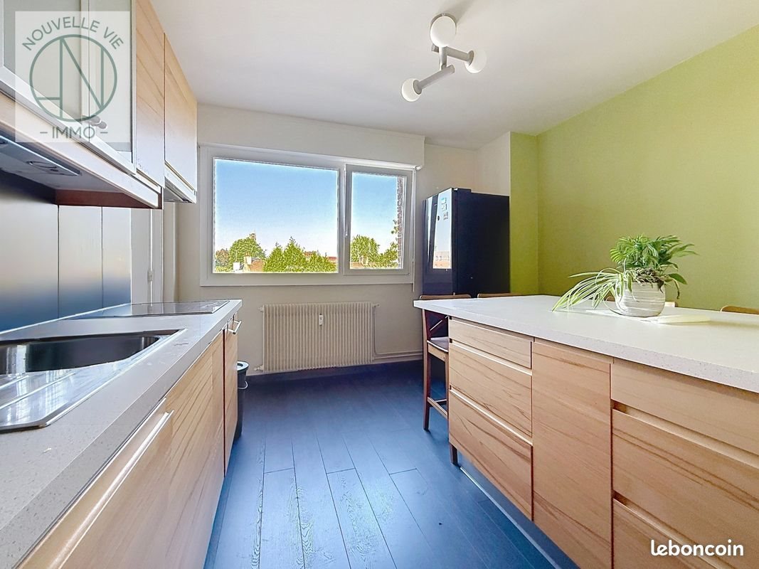 Appartement à louer, 83m², Loos