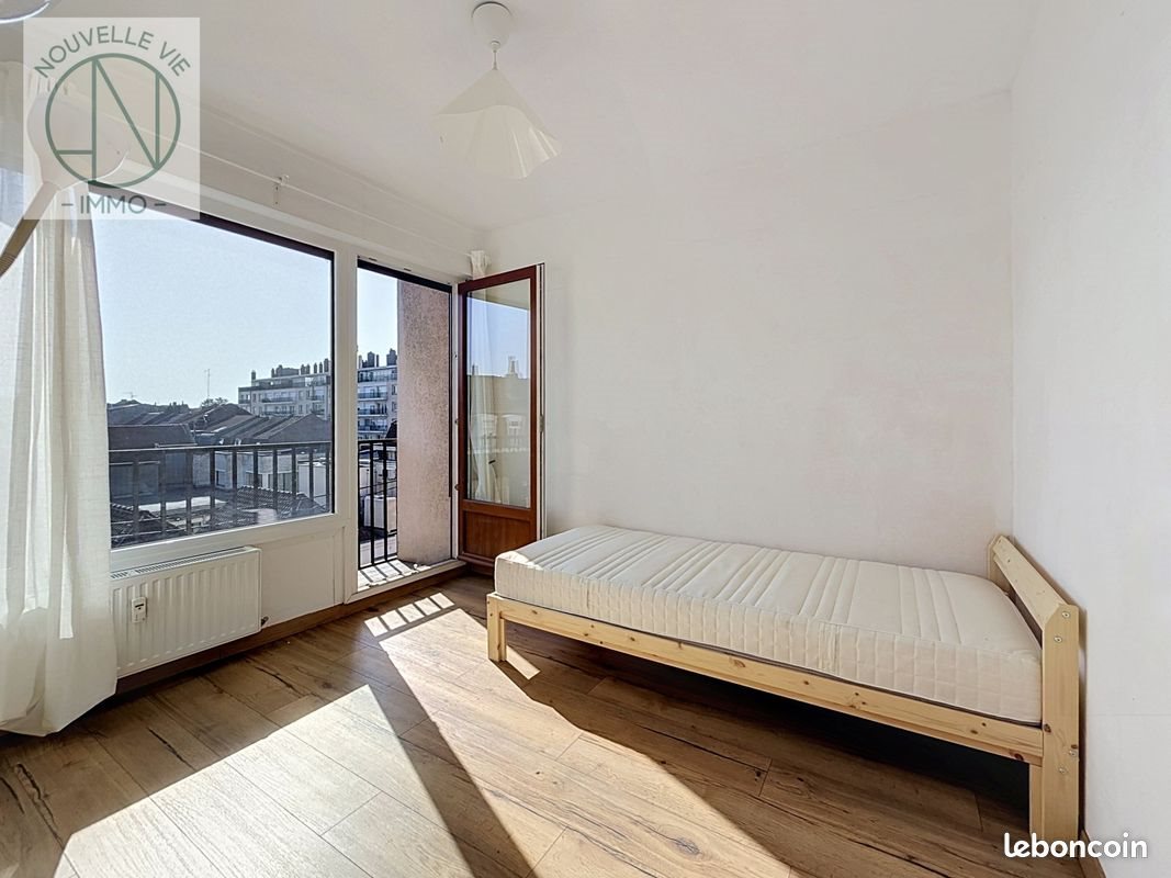 Appartement à louer, 83m², Loos