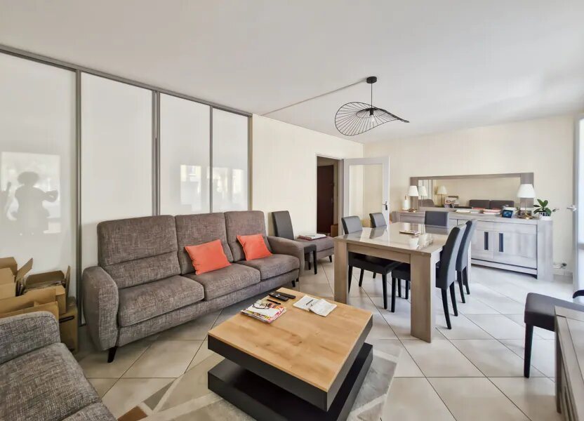 Appartement à louer, 77m², Reims