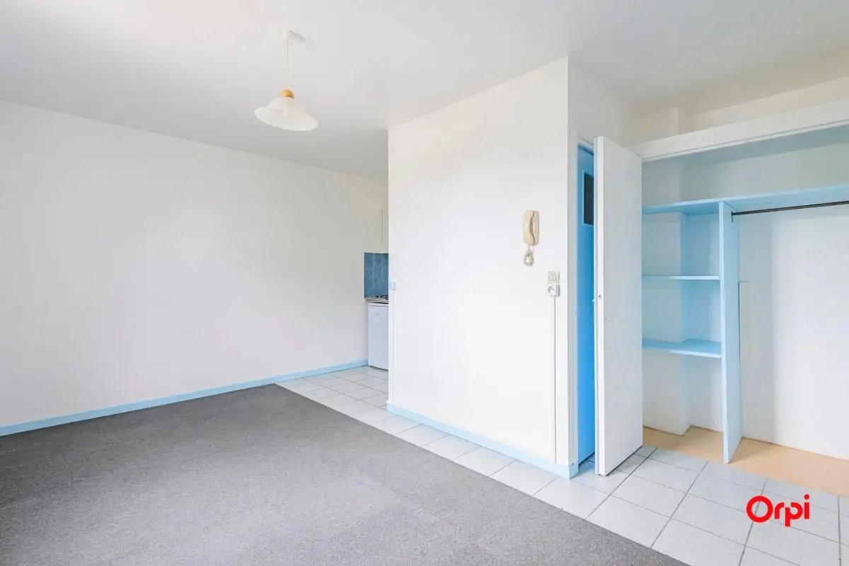 Appartement à louer, 19m², Reims