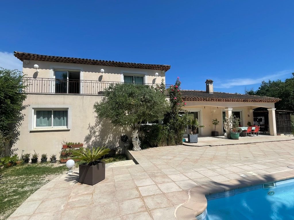 Maison à vendre, 264m², Roquebrune-sur-Argens