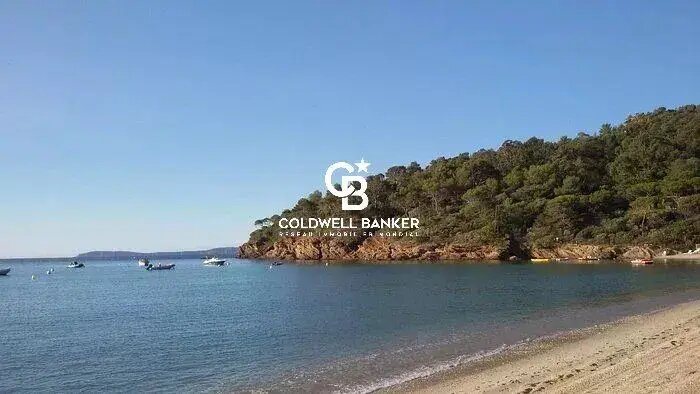 Appartement à vendre, 717m², Le Lavandou