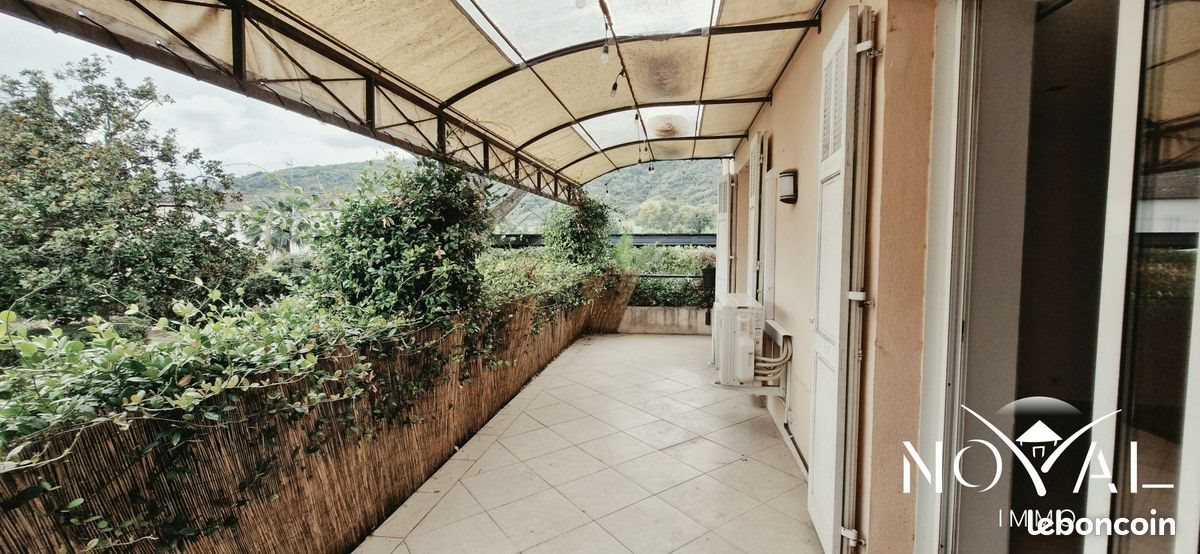 Appartement à louer, 81m², La Roquette-sur-Siagne