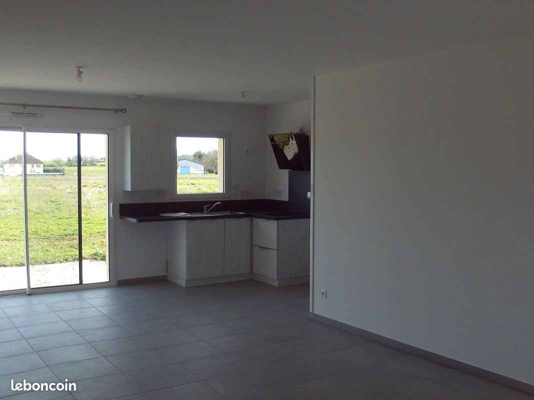 Maison à louer, 78m², Sainte-Jamme-sur-Sarthe