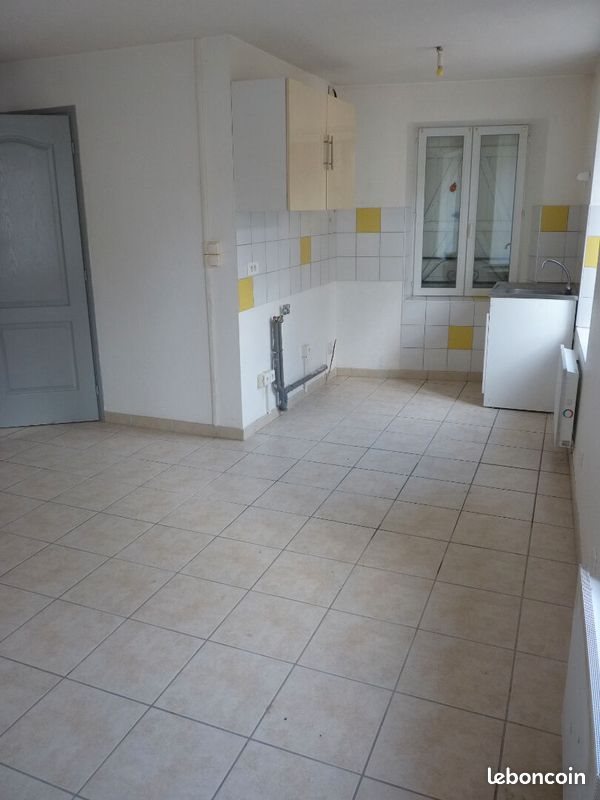Appartement à louer, 30m², Saint-Hostien