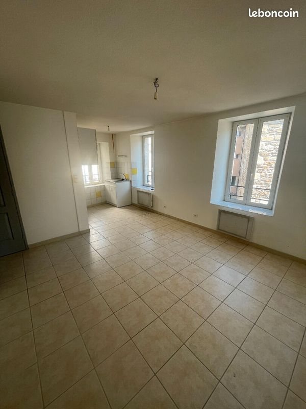 Appartement à louer, 30m², Saint-Hostien