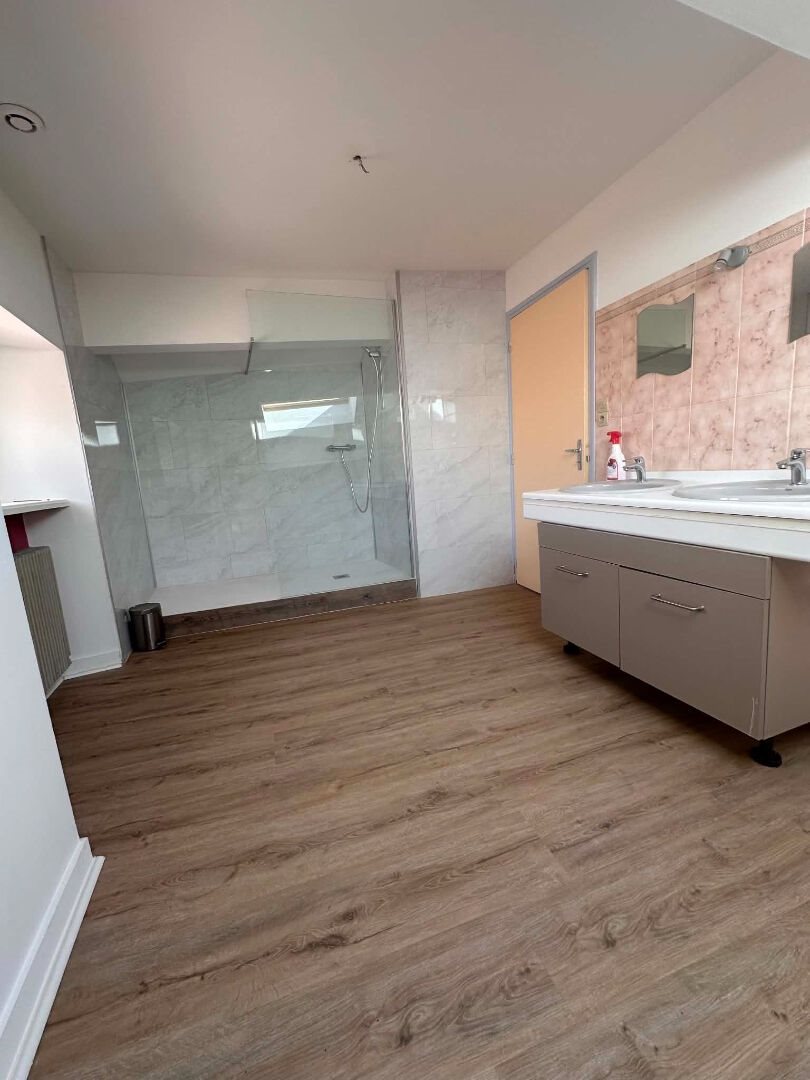 Appartement à louer, 106m², Yssingeaux