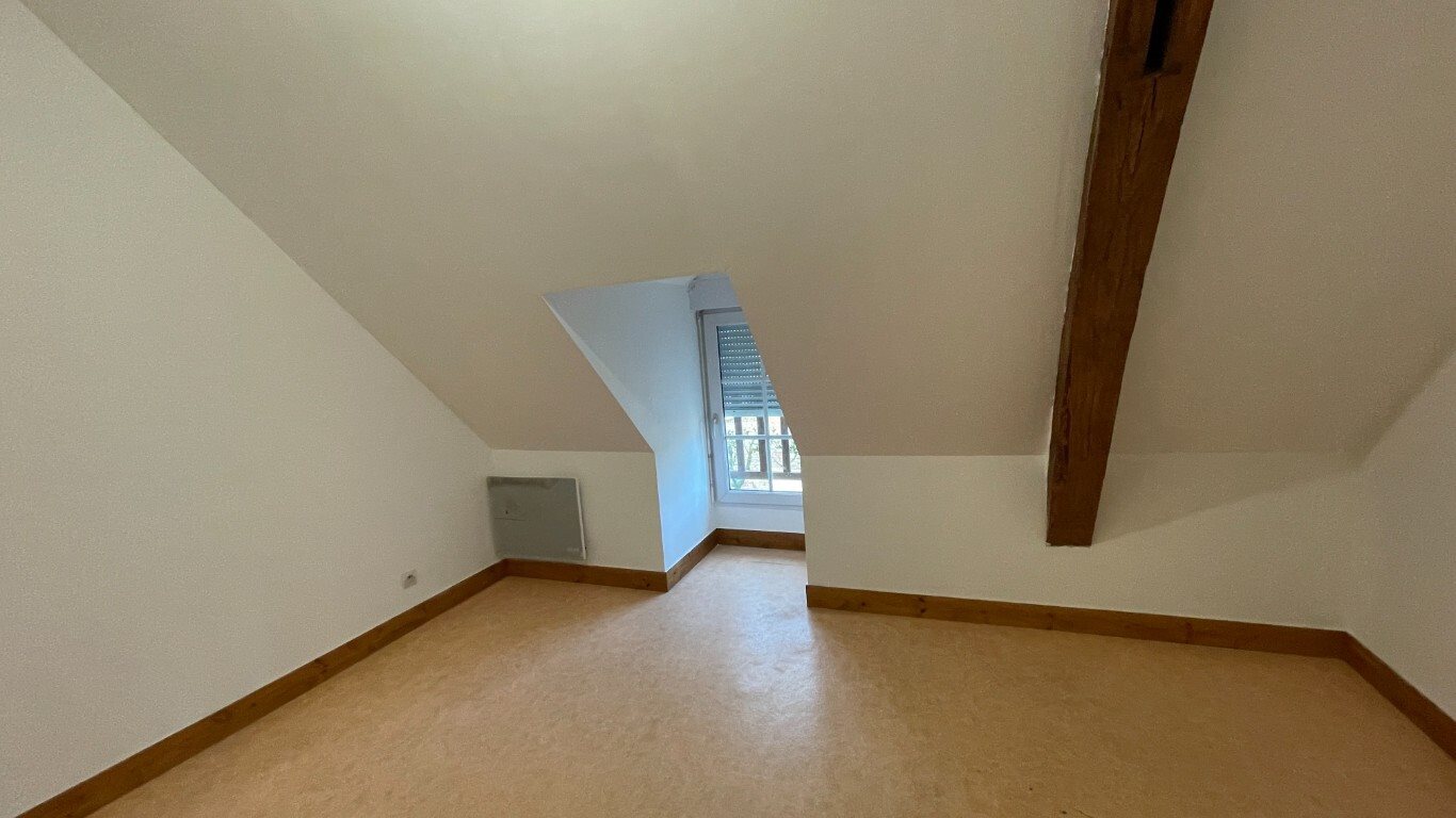 Appartement à louer, 76m², Troissereux