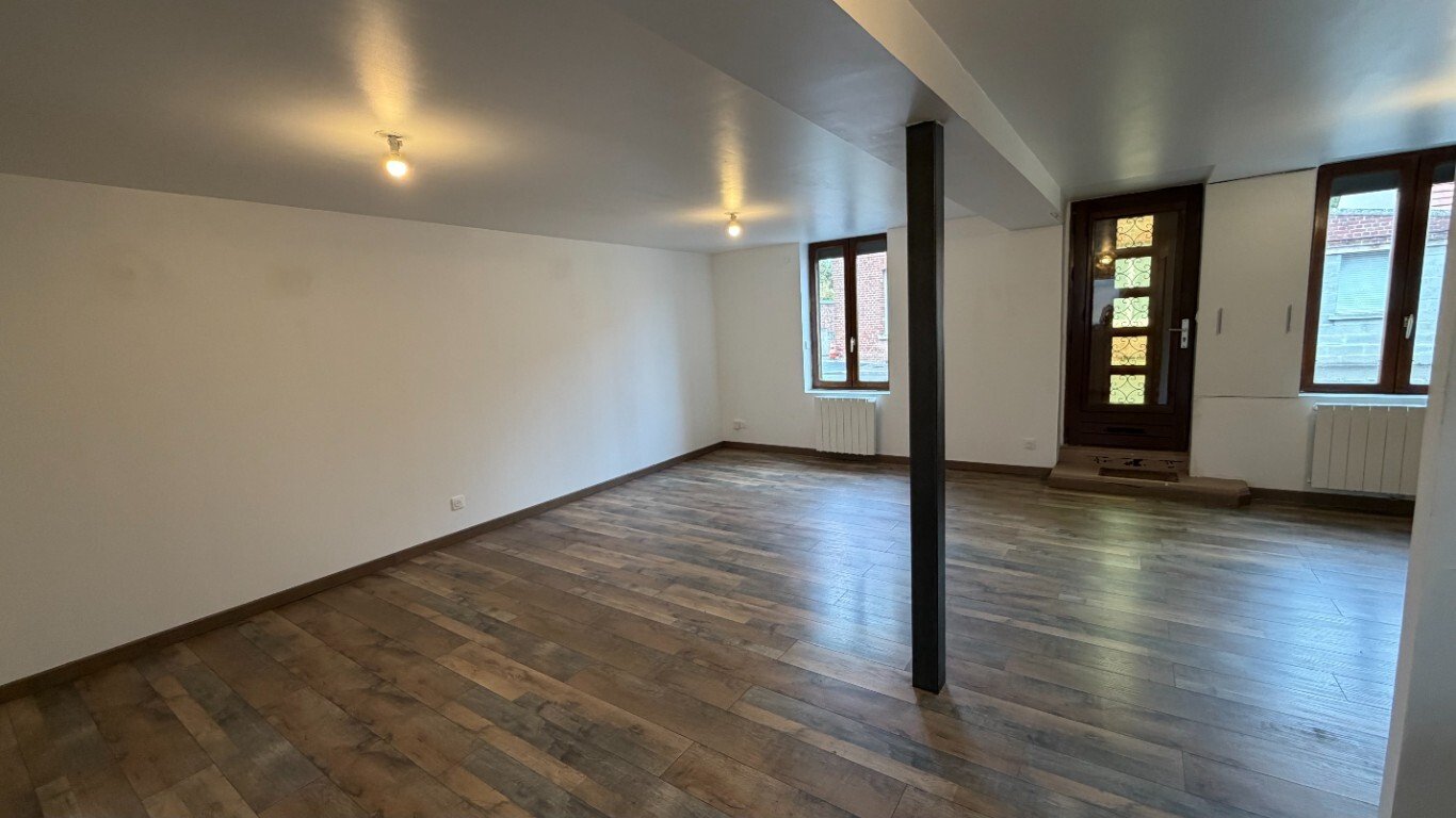 Maison à louer, 46m², Crèvecoeur-le-Grand