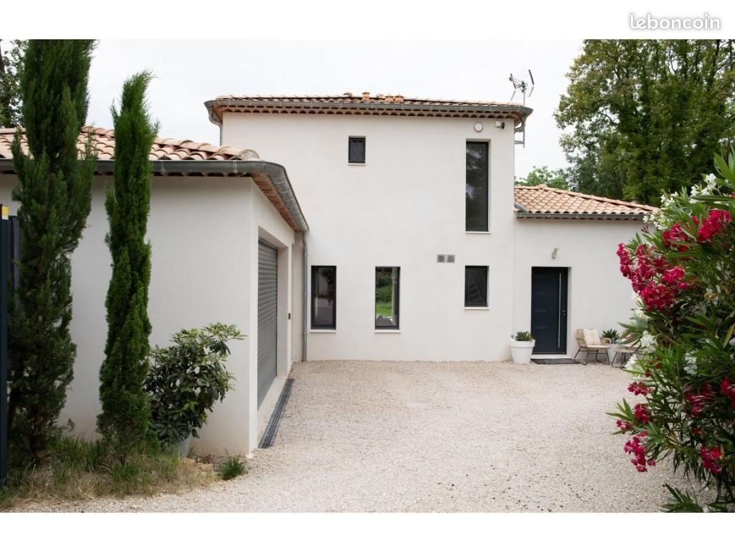 Maison à vendre, 113m², Châteauneuf-de-Gadagne