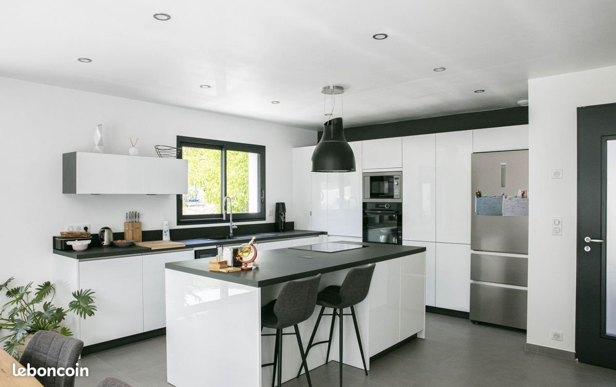 Maison à vendre, 125m², Sainte-Cécile-les-Vignes