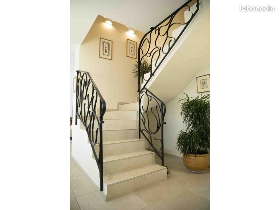 Maison à vendre, 113m², La Bastidonne