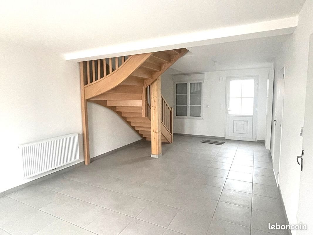 Maison à louer, 80m², Hangest-en-Santerre