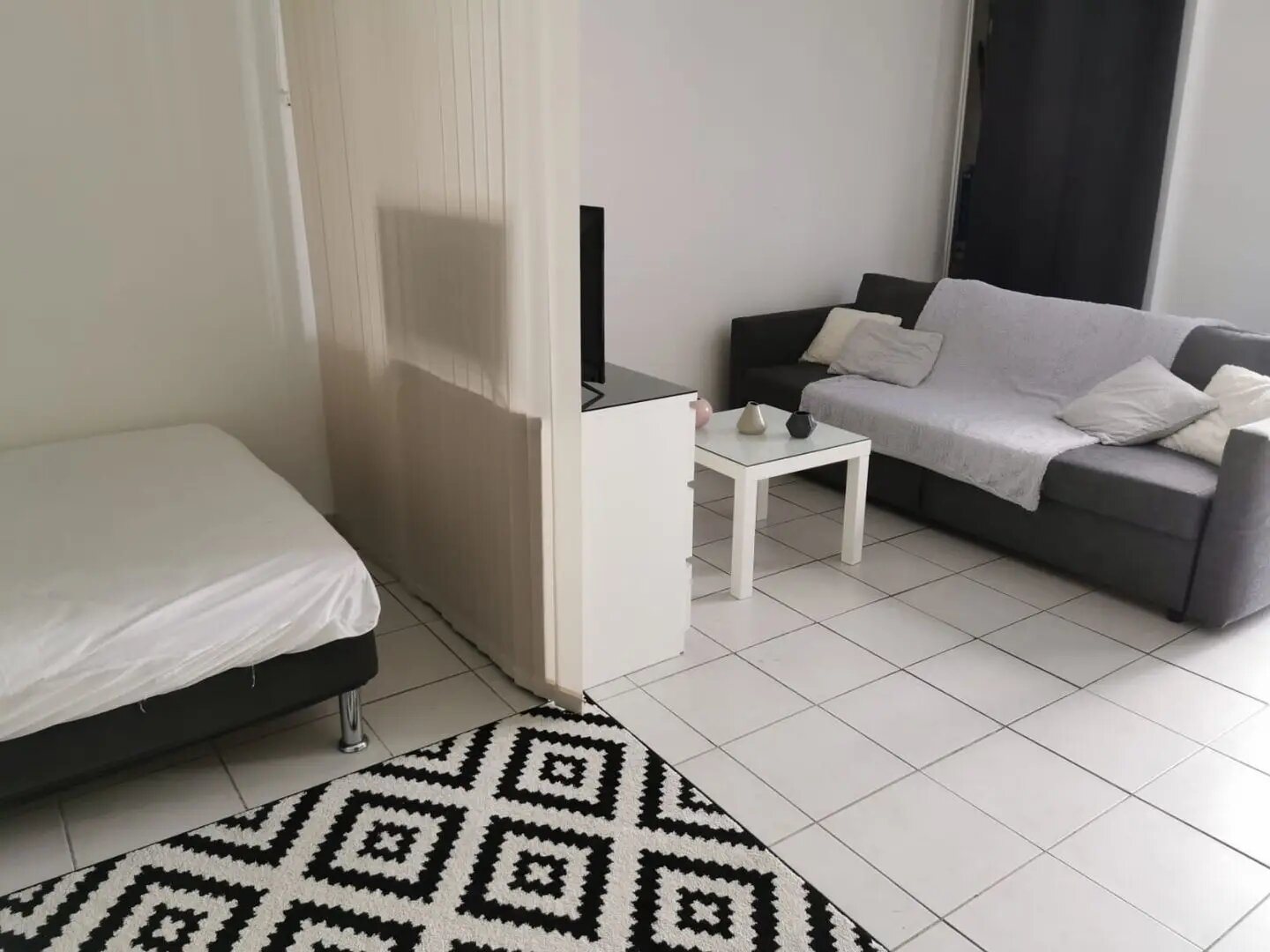 Appartement à louer, 33m², Nîmes