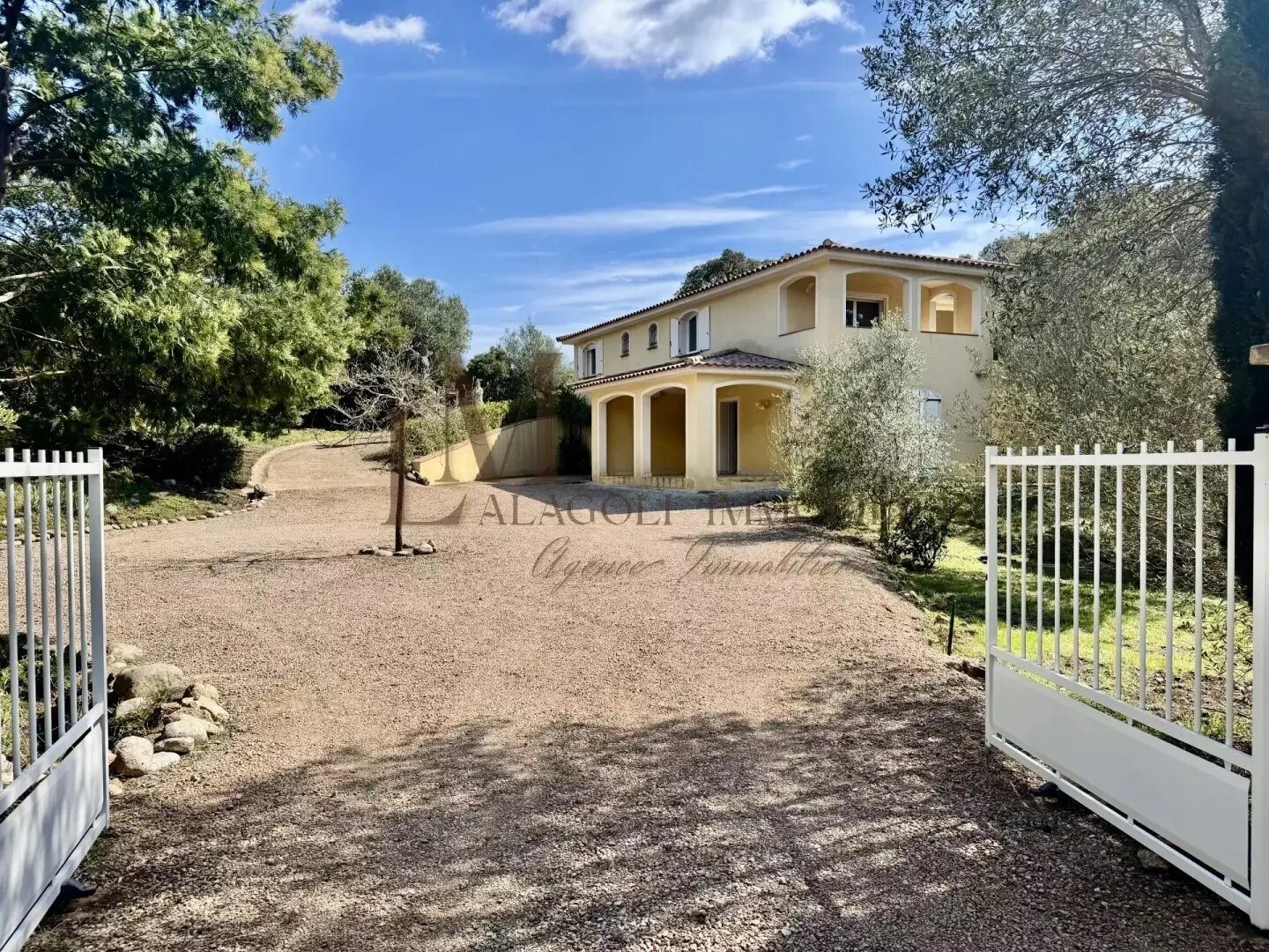 Maison à vendre, 223m², Lecci