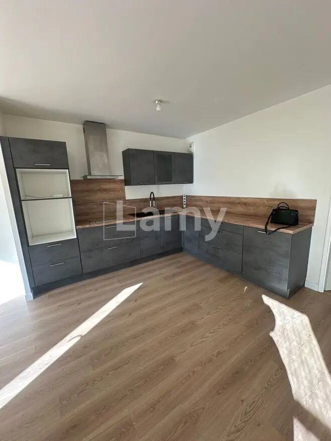 Appartement à louer, 72m², Aubervilliers