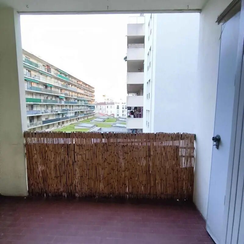 Appartement à louer, 27m², Marseille 10ème