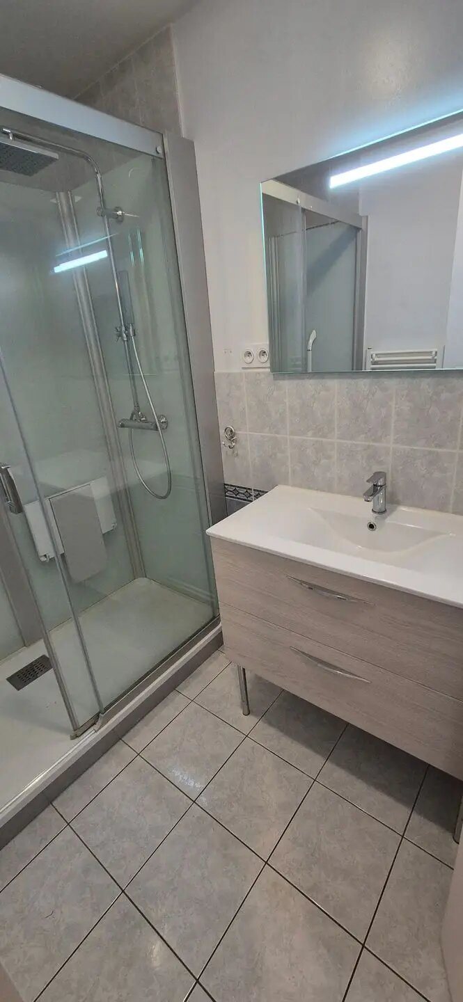 Appartement à louer, 11m², Laval