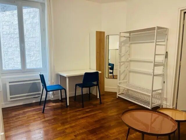 Appartement à louer, 22m², Paris 18ème