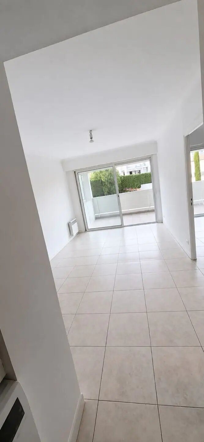 Appartement à louer, 33m², Saint-Laurent-du-Var