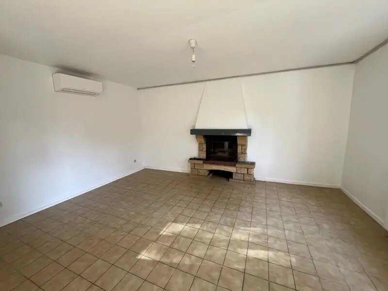Maison à louer, 46m², Leuhan