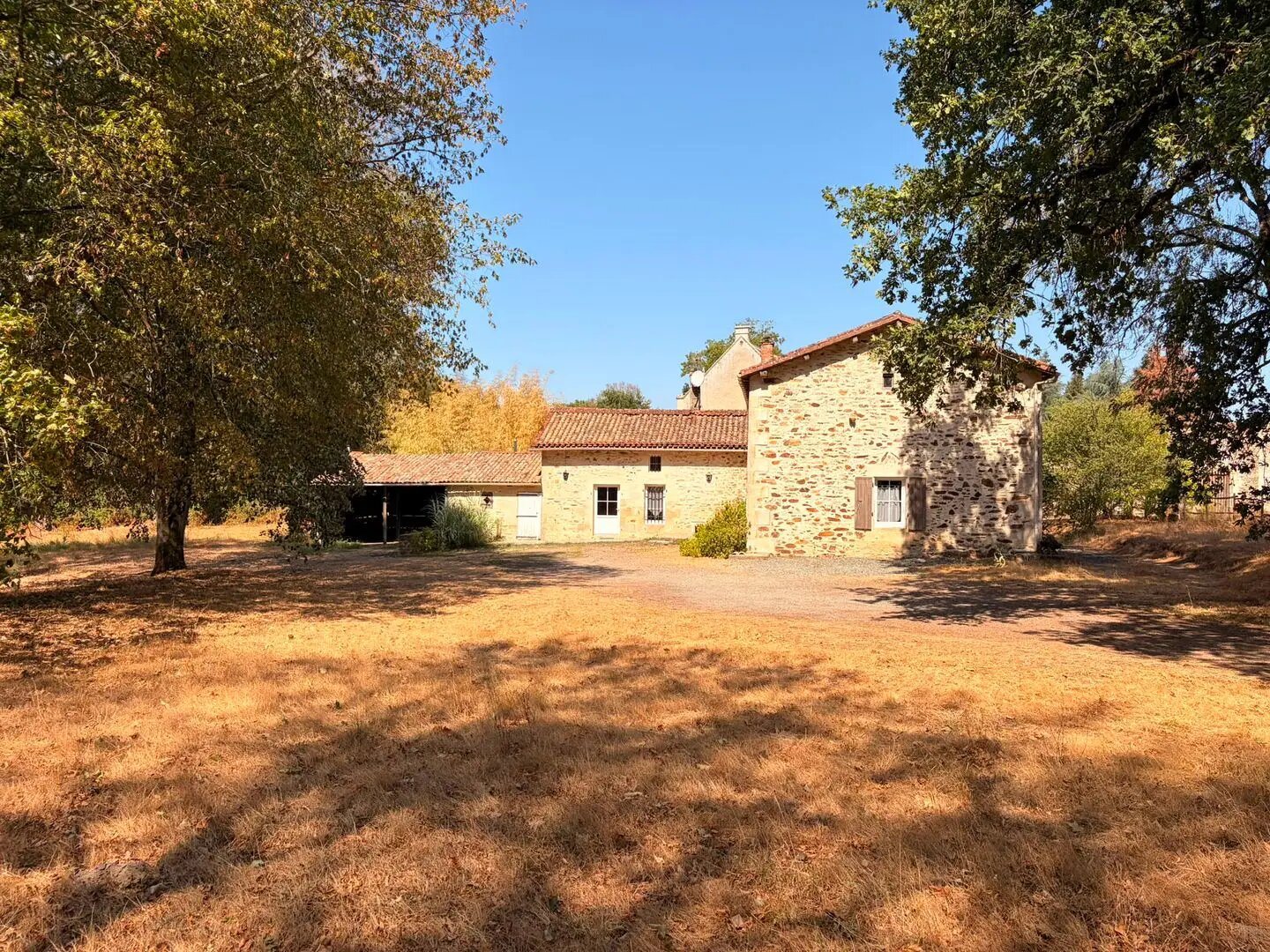 Maison à louer, 190m², Pamplie