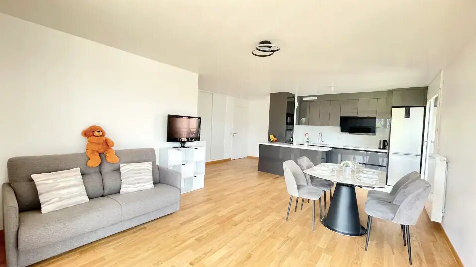 Appartement à louer, 67m², Courbevoie