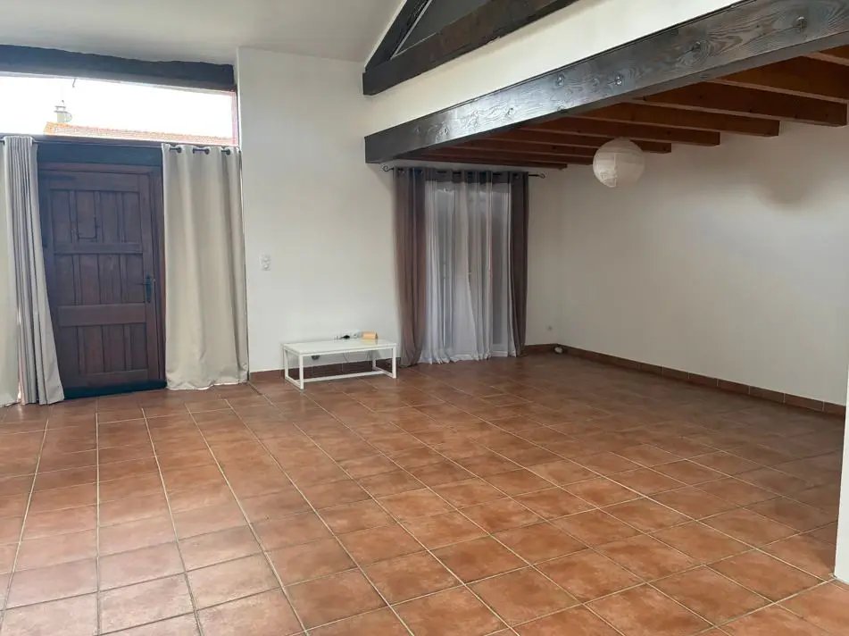 Maison à louer, 170m², Cohade