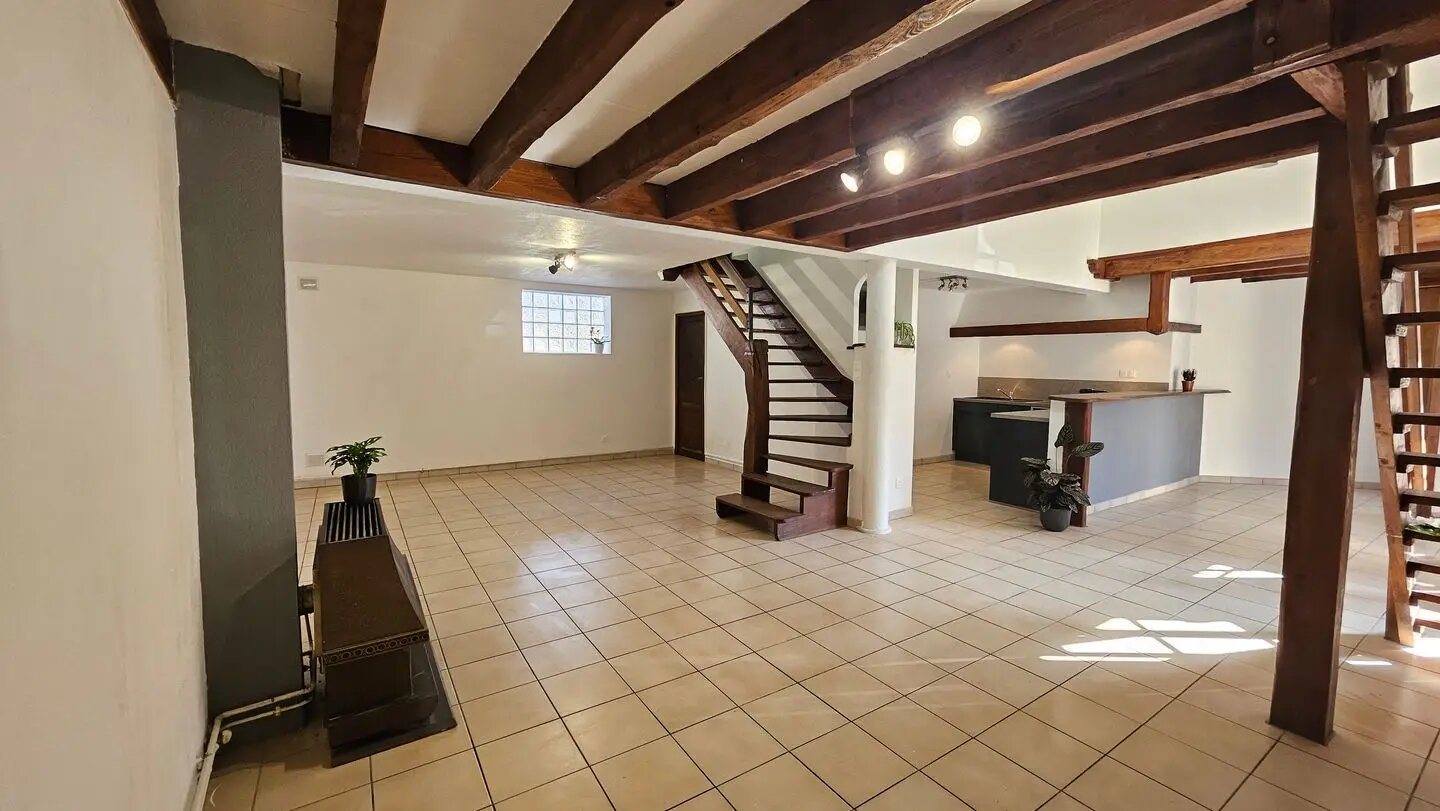 Maison à louer, 97m², Belleville