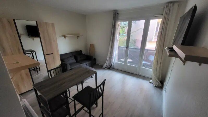 Appartement à louer, 20m², Aurillac