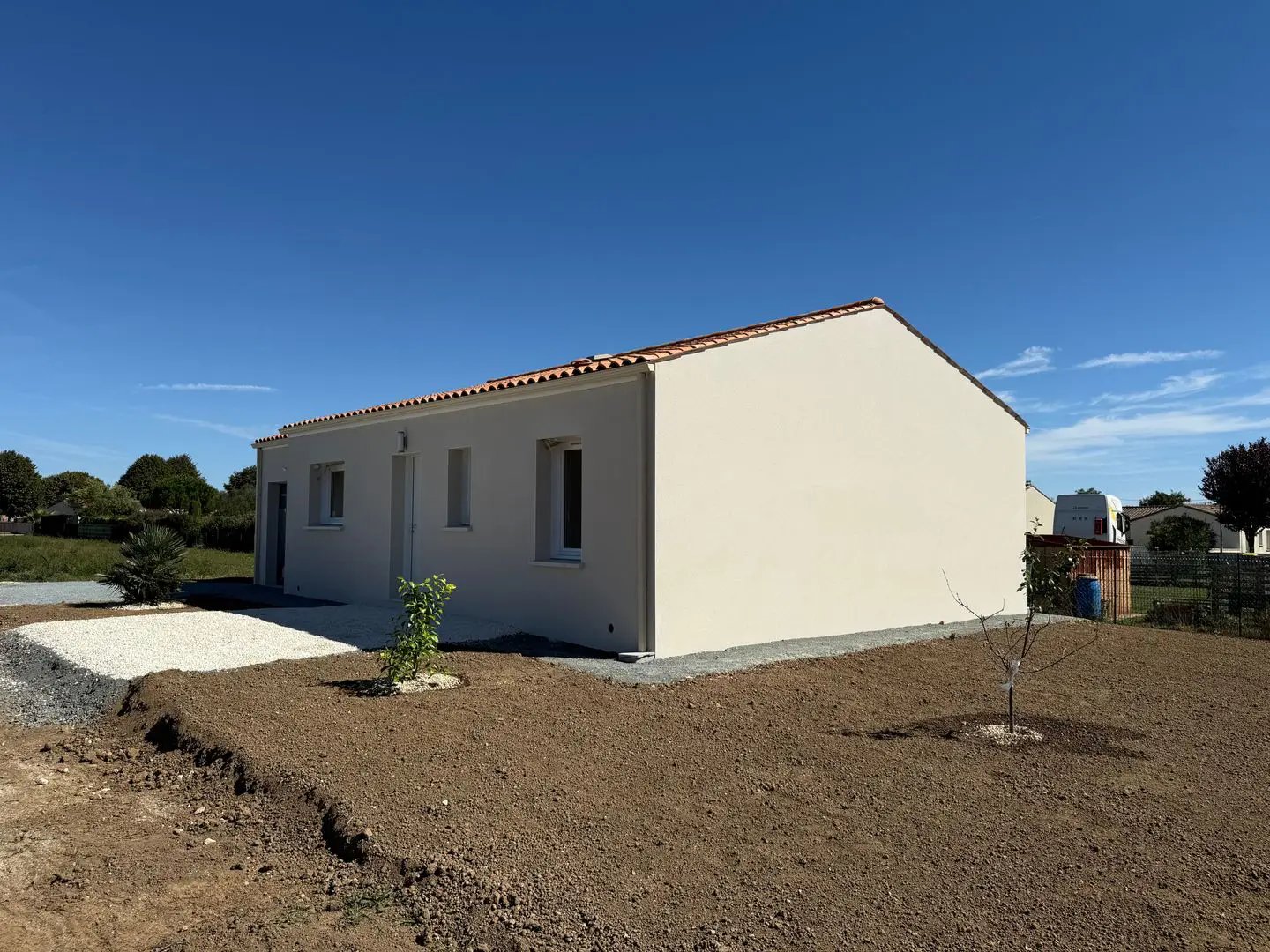 Maison à louer, 80m², Pisany