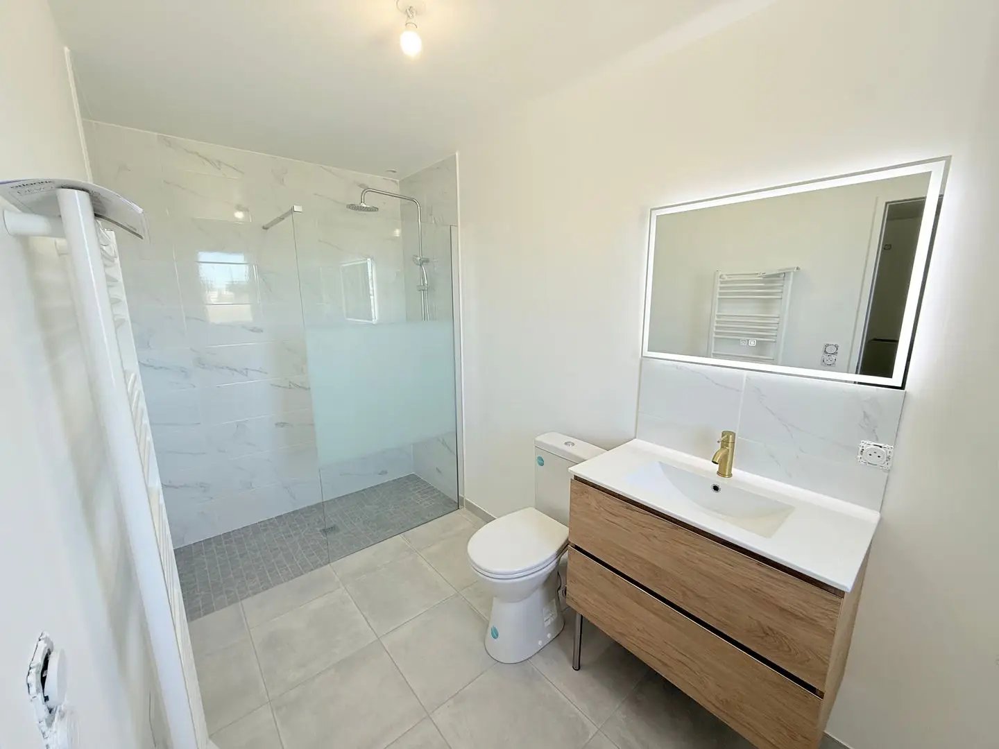 Maison à louer, 80m², Pisany